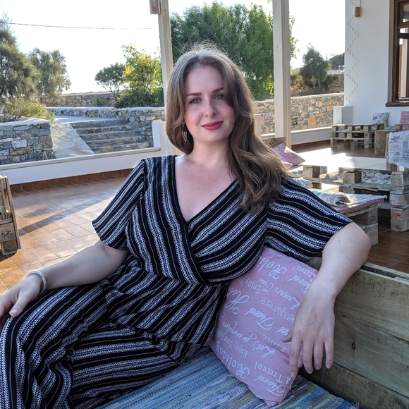 Meet your Posher, Paige - Picture 1 of 1